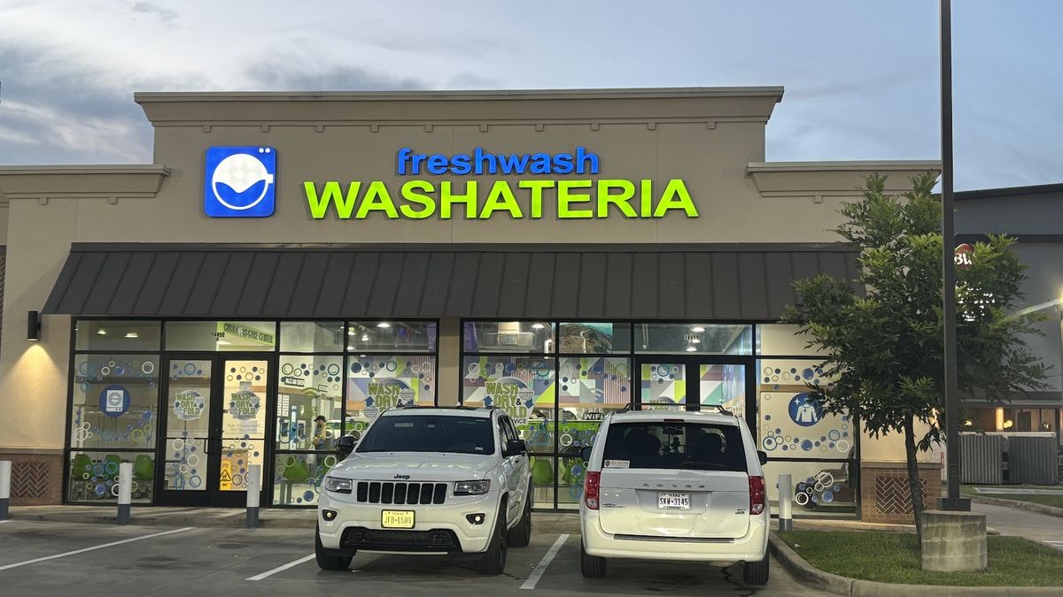 Inside Fresh Wash Washateria - Cullen - Wash & Fold Services